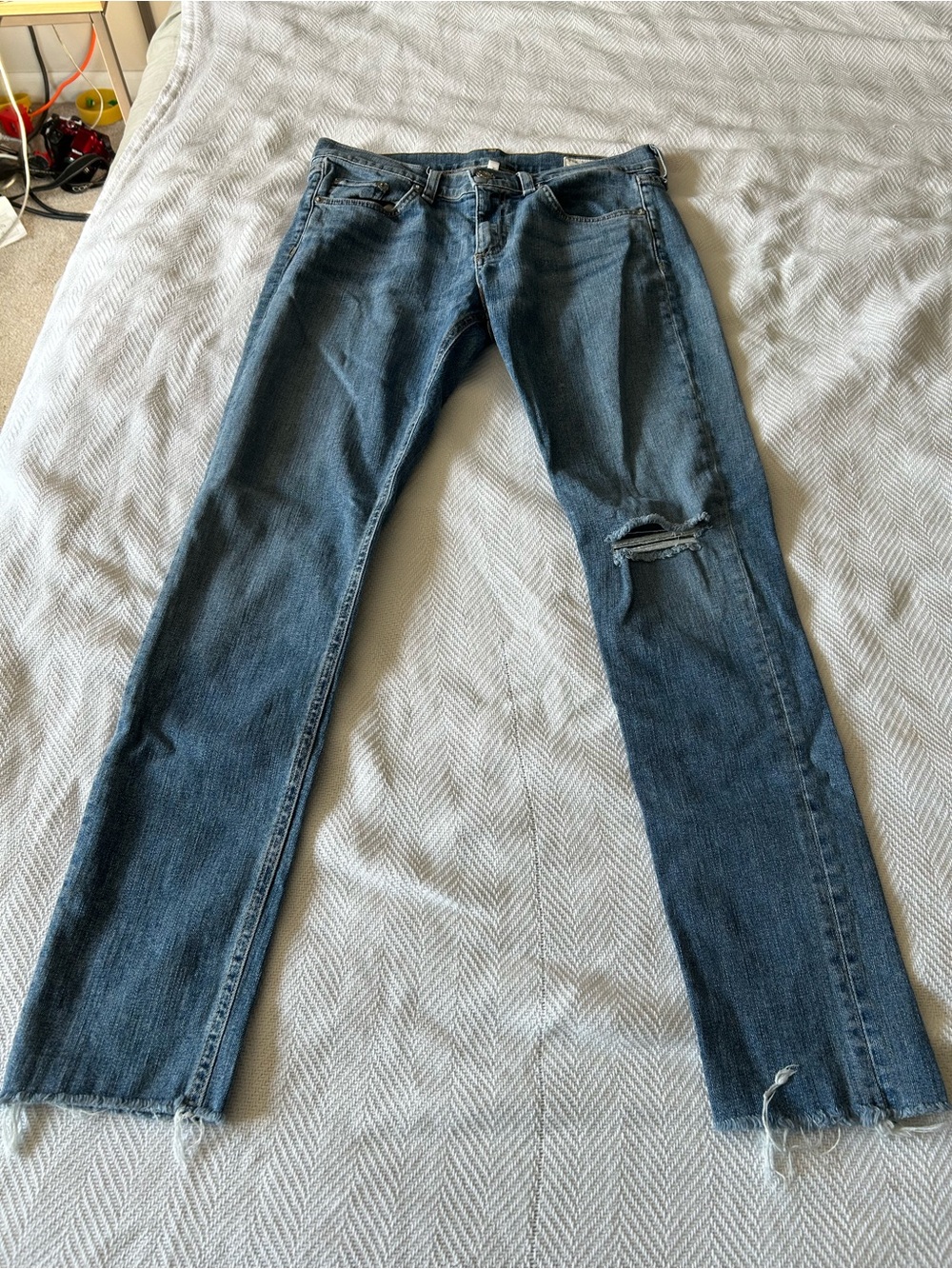 Rag & Bone Women’s Blue Distressed SkinnyJeans